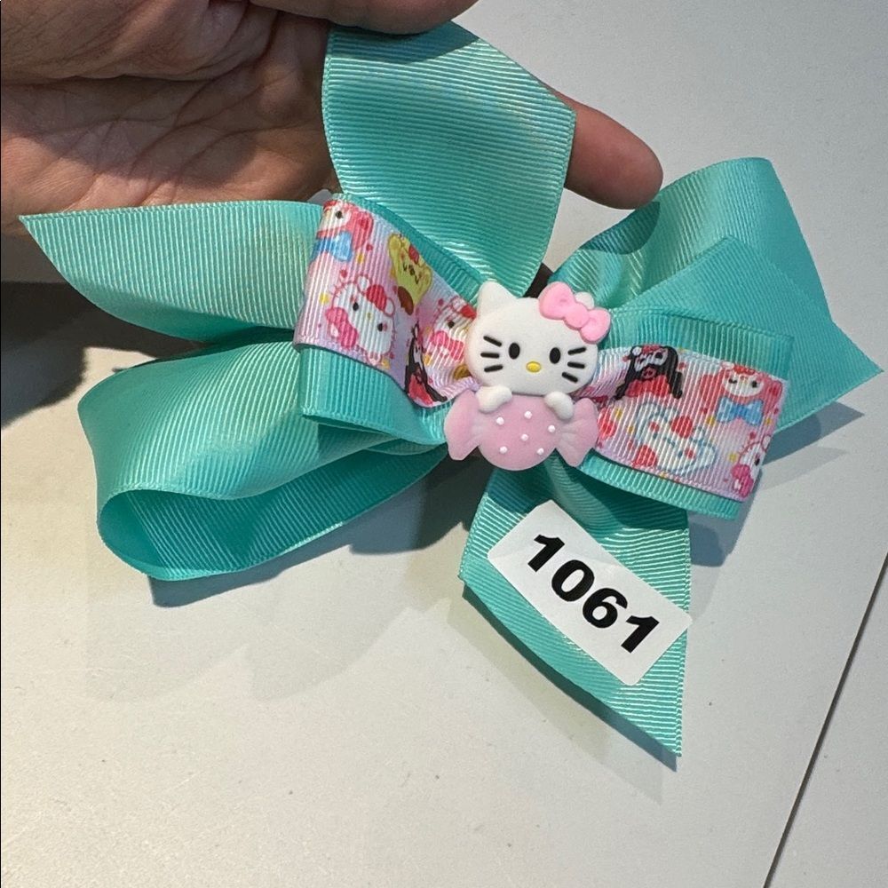 1060 Blue Color Hello Kitty Hair Alligator Clip Bow‎